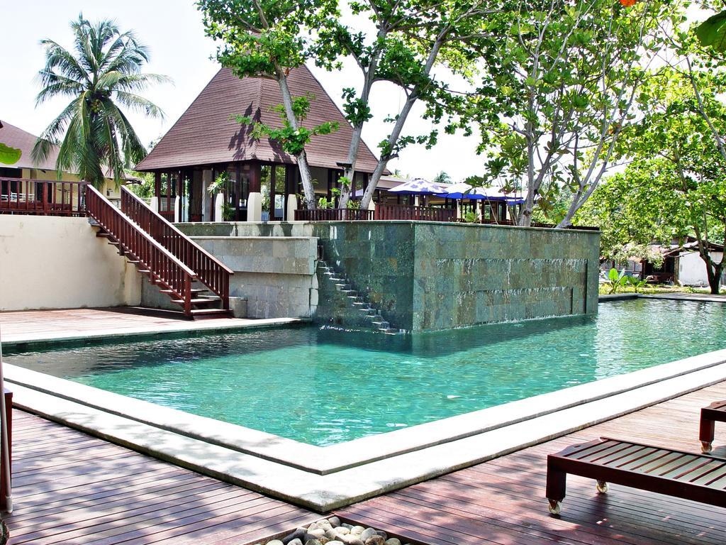 Nusantara Diving Centre Resort & Spa Manado Exterior foto