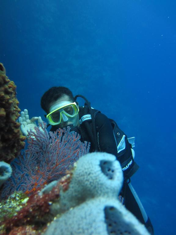 Nusantara Diving Centre Resort & Spa Manado Exterior foto